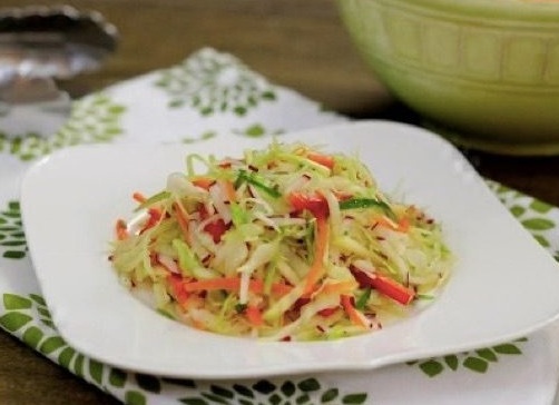 РЕЦЕПТЫ: 5 витаминных салатов