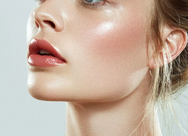 7 упражнений, которые заставят ваше лицо сиять